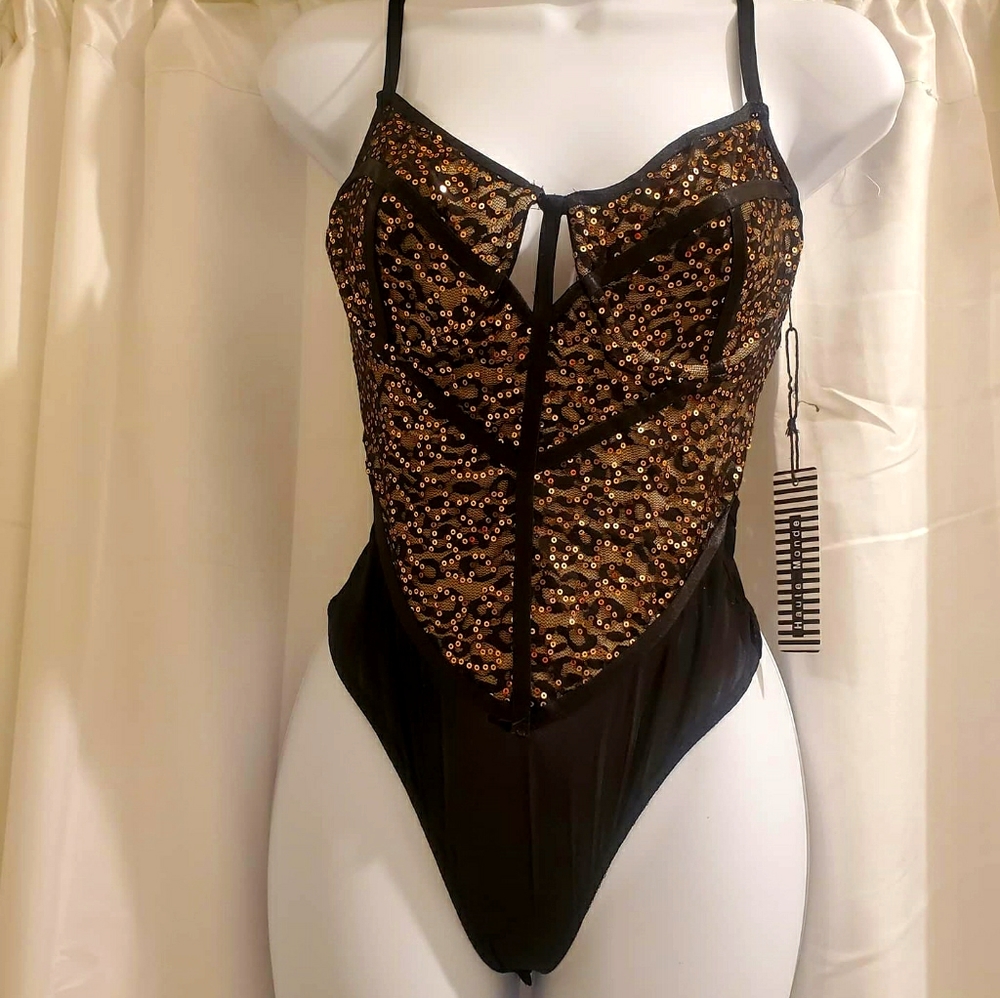 Sequin bodysuit fits so beautiful 😍 💕
